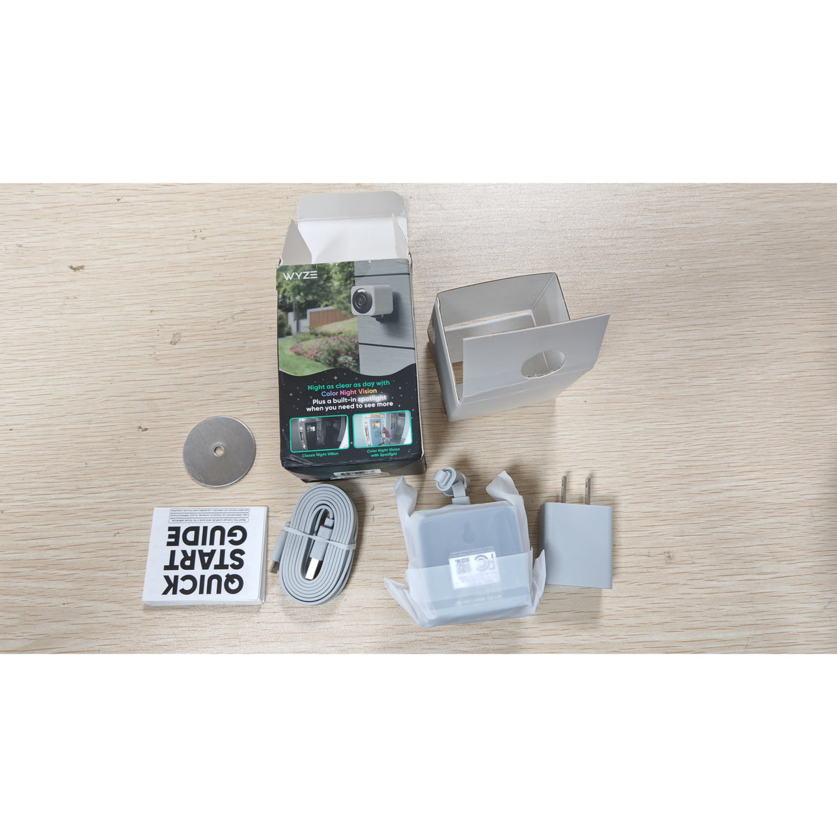 Wyze Cam v4 – what is in the box